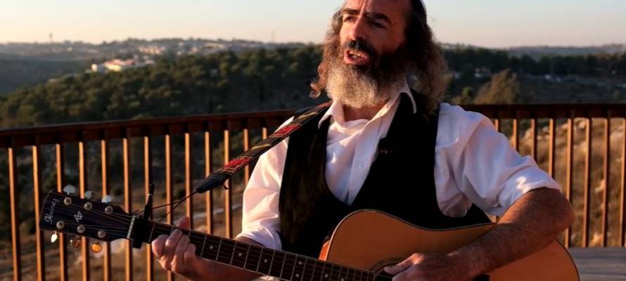 Cantor Avi Bernstein