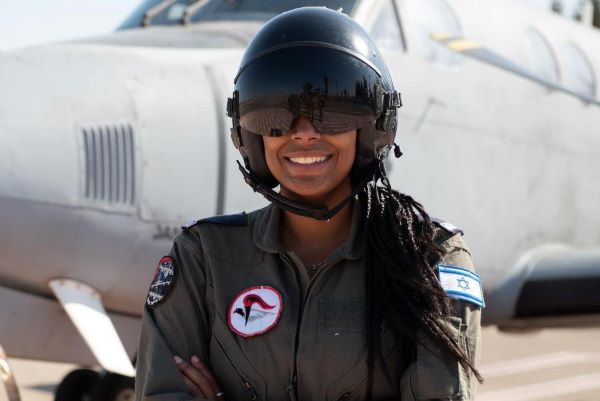 Air Force pilot graduate, Lt. T.