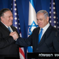 Prime Minister Benjamin Netanyahu (right) and U.S. Secretary of State Mike Pompeo