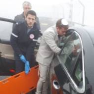 Groom Mordechai Avot helps accident victim on way to his wedding (MDA/Facebook)