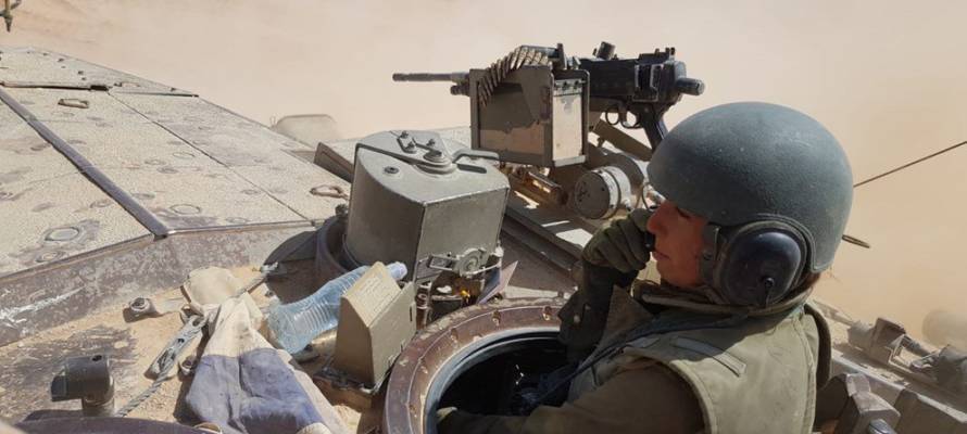 IDF female tank crew