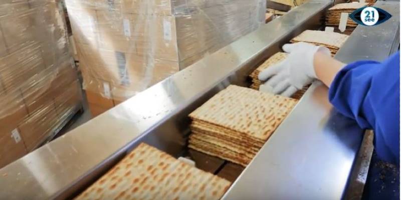 matzoh baking