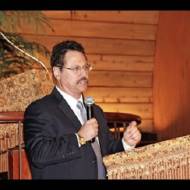 Pastor Mario Bramnick