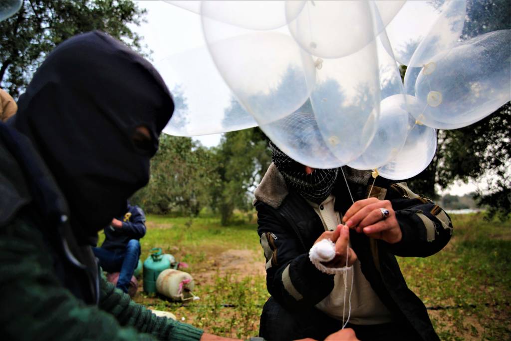 Terrorists prepare arson balloons