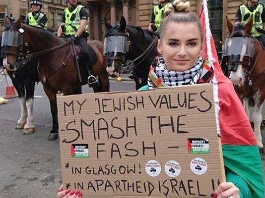 Jola Aljakhbeer
