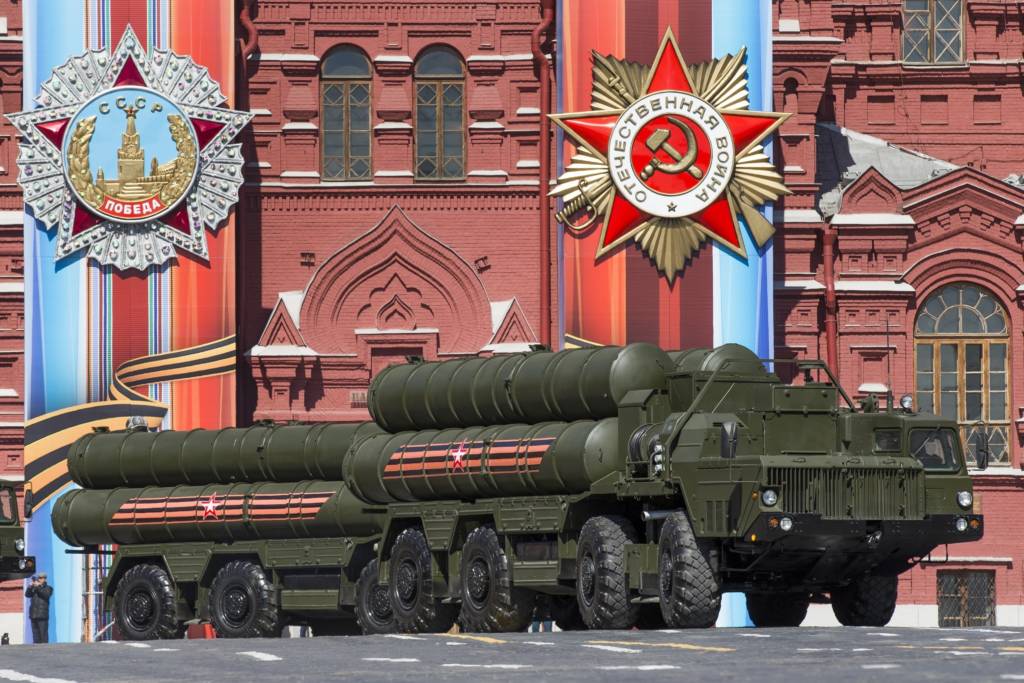 The S-400 anti-aircraft missile system in Red Square