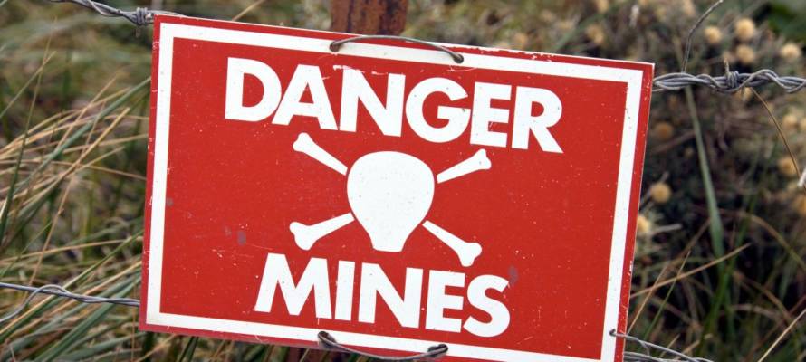 Minefield sign