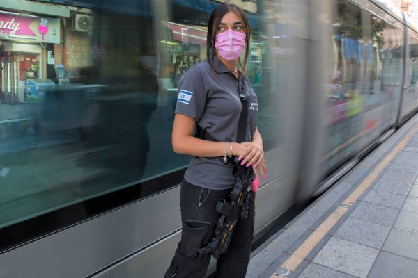 Israeli guard