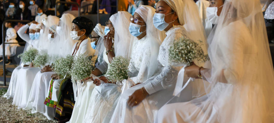 bnei menashe wedding