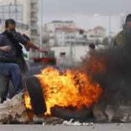 Palestinians riot