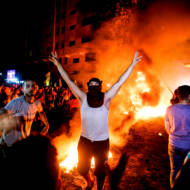 Palestinians riot