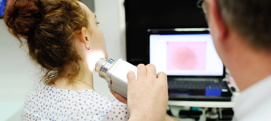 Melanoma diagnosis