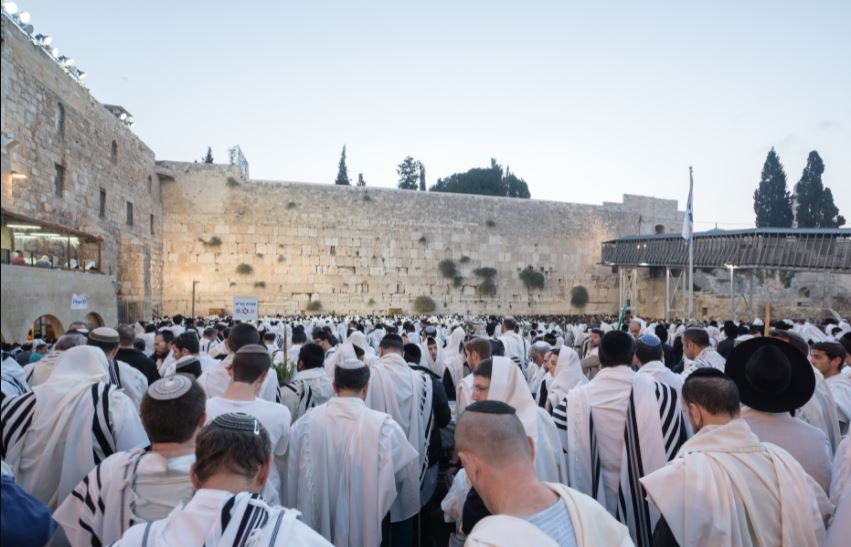 Kotel prayer