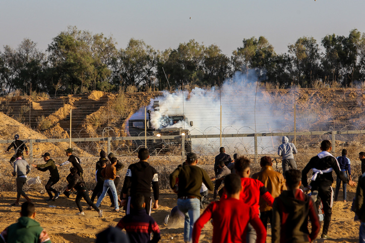 Palestinian riot on Gaza border