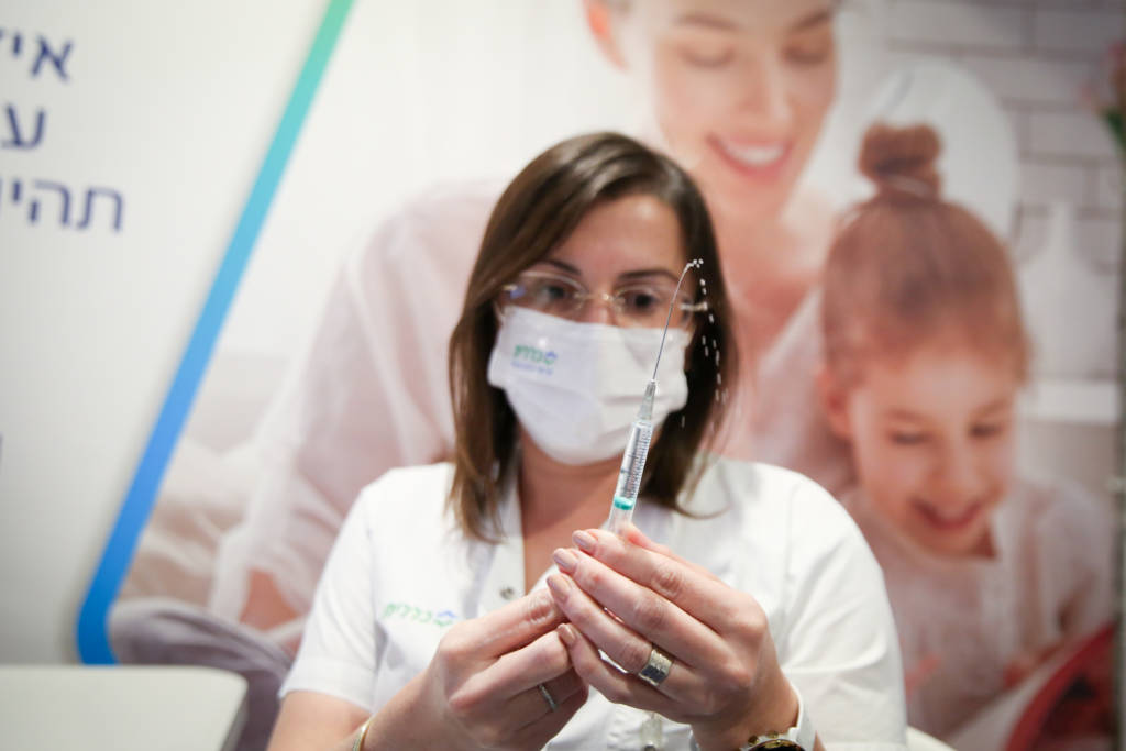 Covid-19 vaccine in Israel