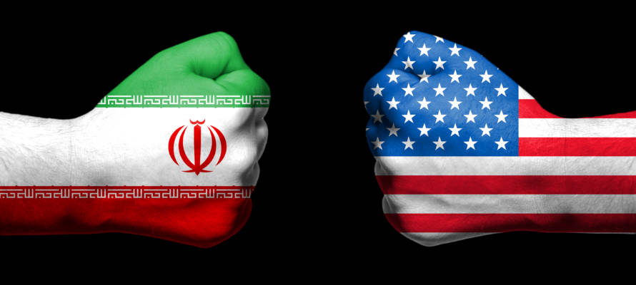 fight US iran flags