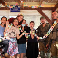 Sukkot decorate party
