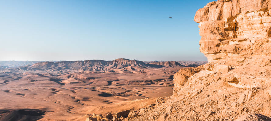 Makhtesh,Ramon,Is,The,Worlds,Largest,Erosion,Crater.,The,Crater