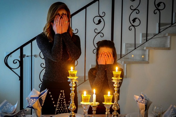 Shabbat candles