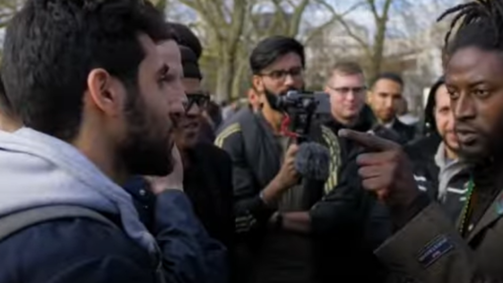 Muslim standing up against antisemite