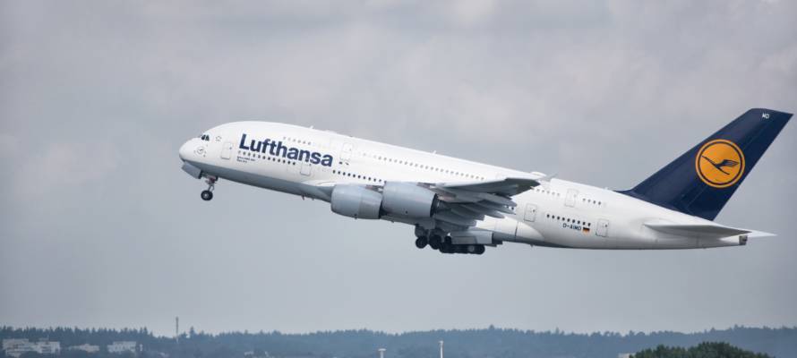 Lufthansa plane