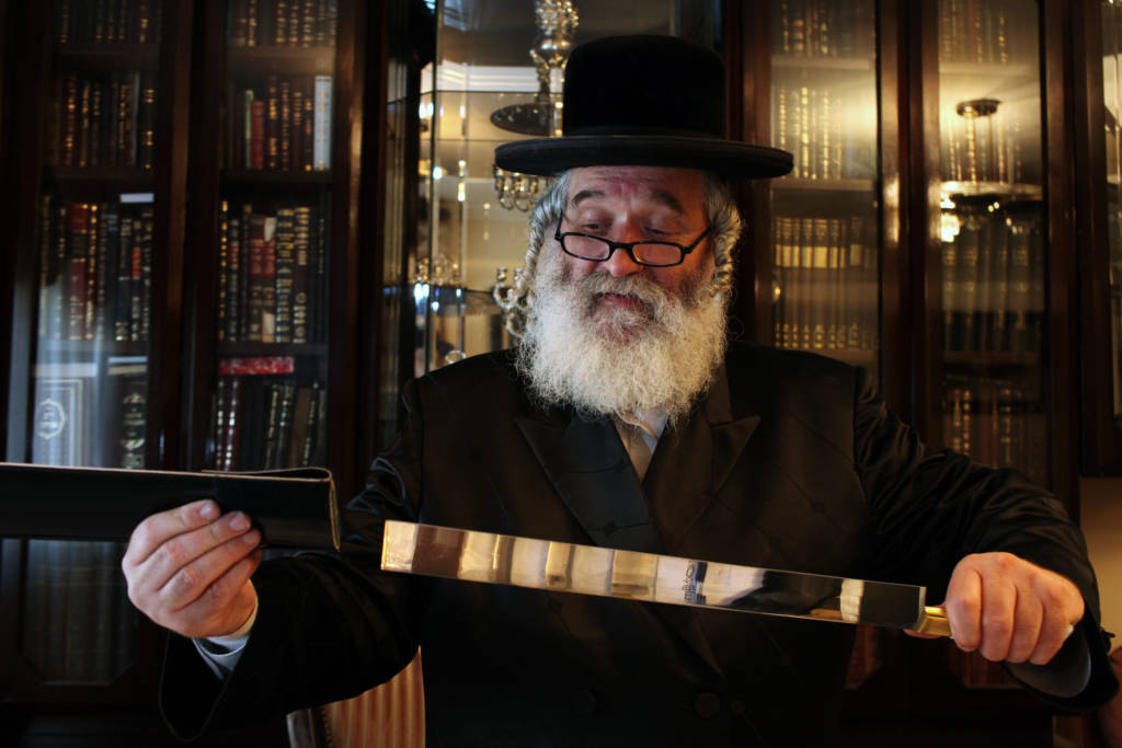Rabbi Yitzchak Eliezer Yakav, the chief slaughterer from the Chief Rabbinate of Israel