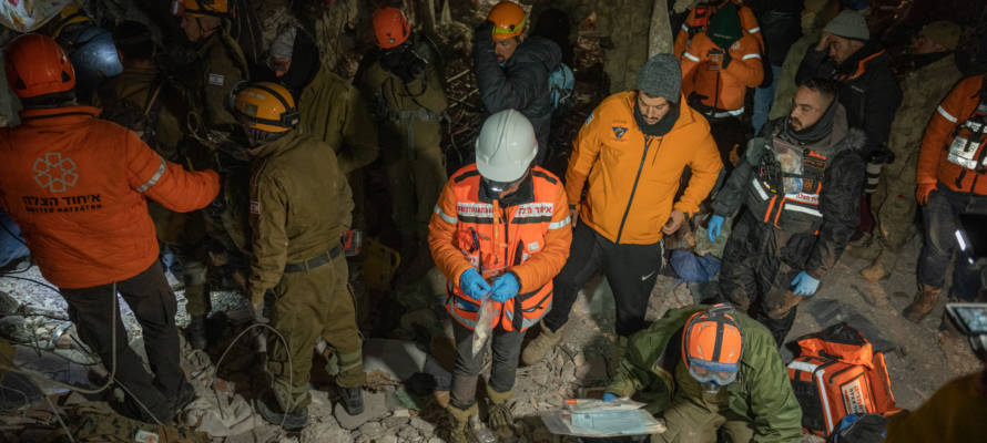 Members of United Hatzalah in Kahramanmaras, Turkey. (