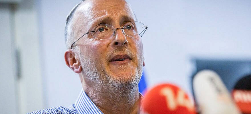 Rabbi Leo Dee