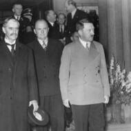 Chamberlain Hitler