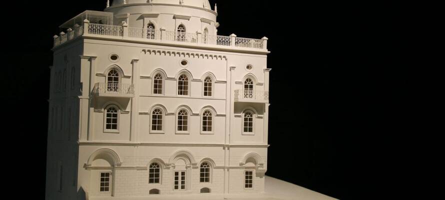 A model of Tiferet Yisrael Synagogue