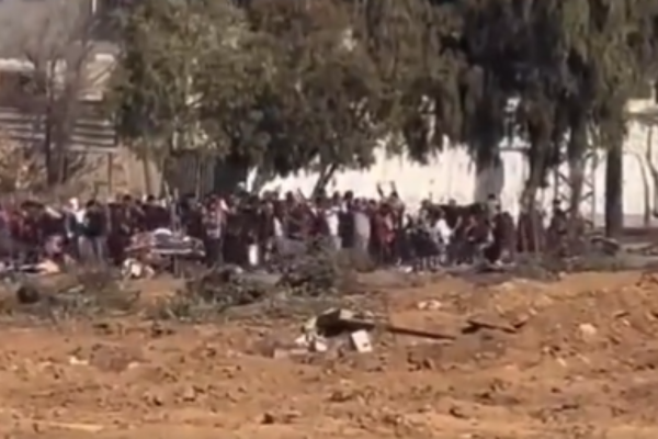 Gazans evacuating