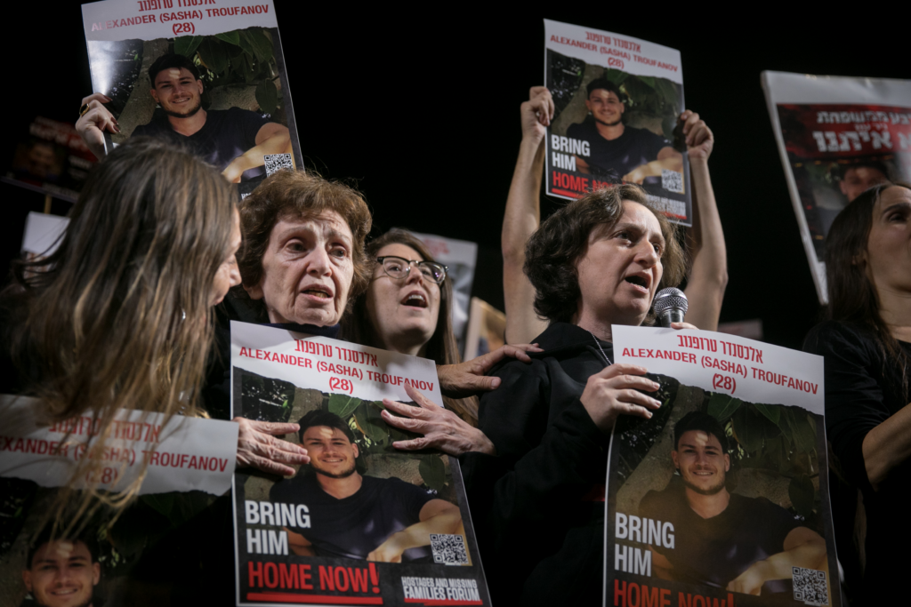 hostages protest