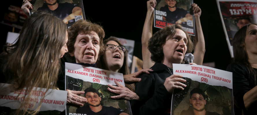 hostages protest