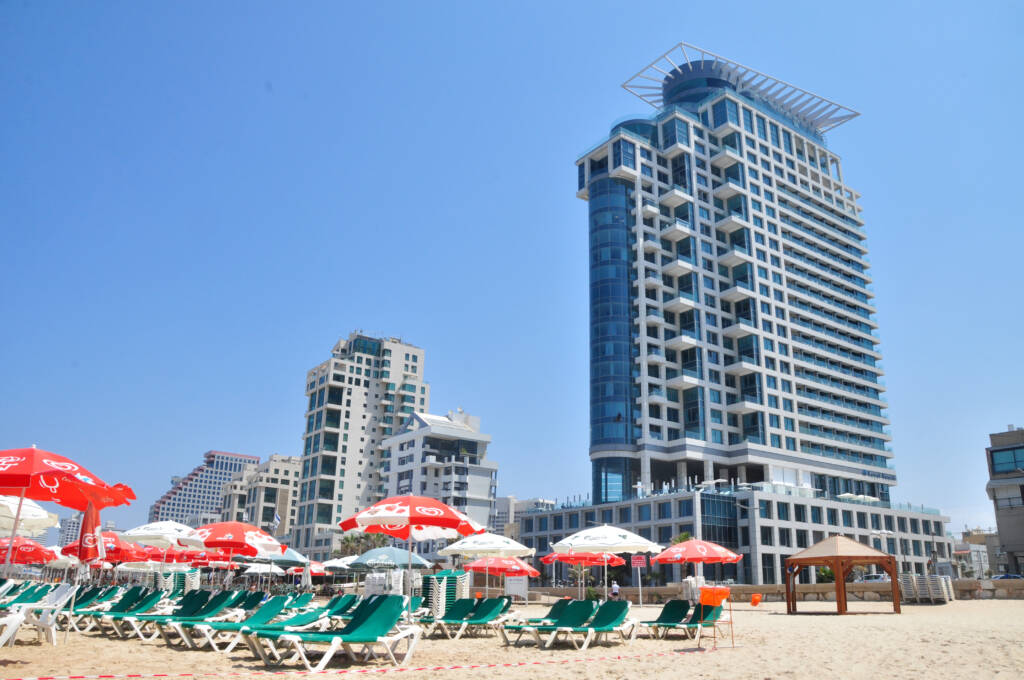 Royal Beach Hotel