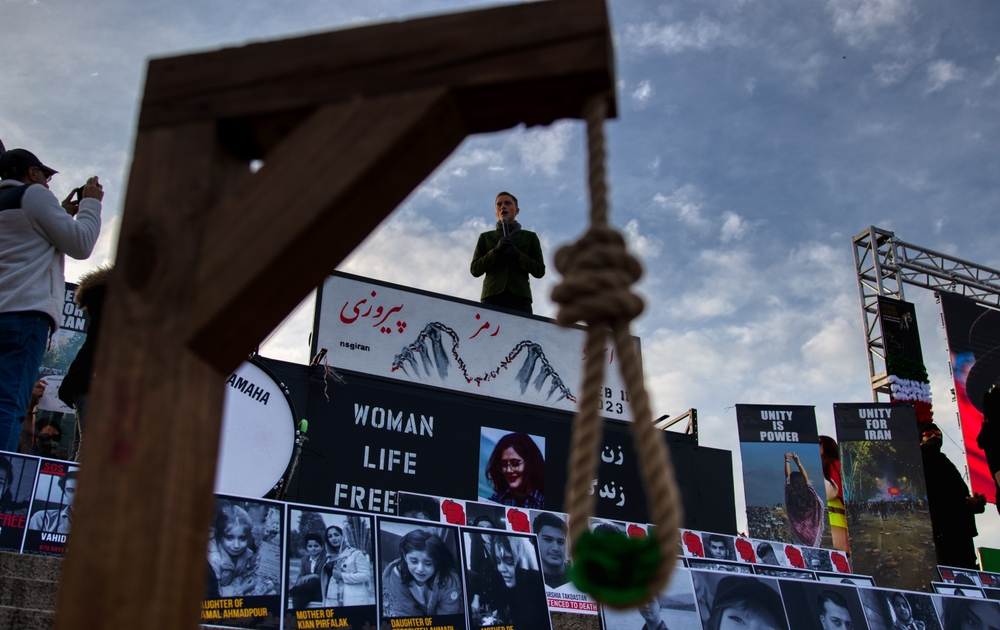 Protesting the Iranian Government