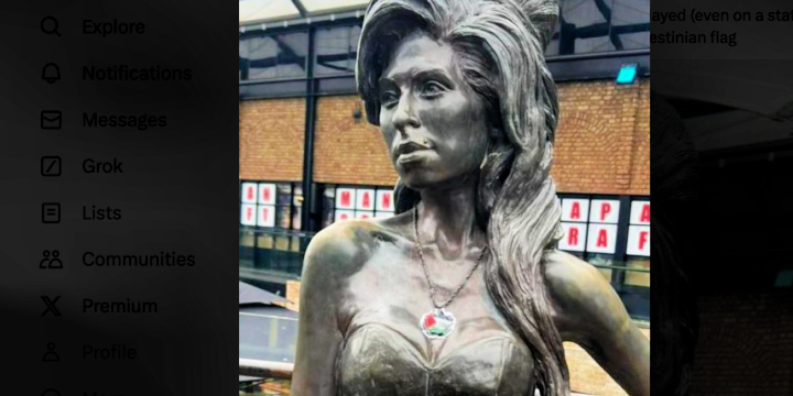 Amy Winehouse statue