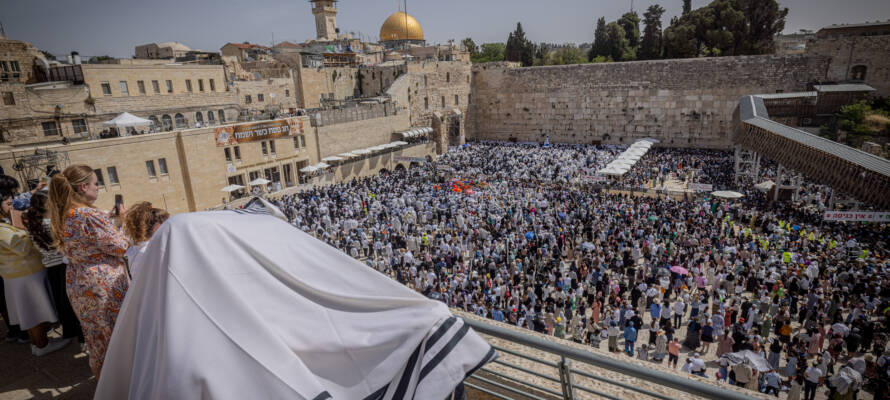 Western wall priestly blessing