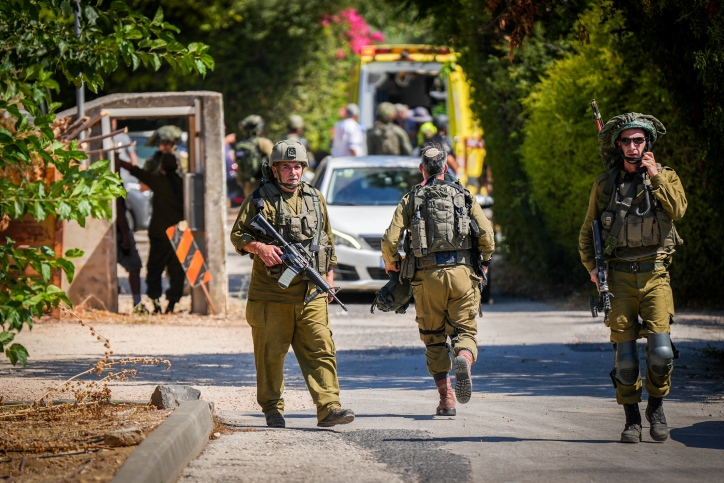 Israeli security and rescue forces