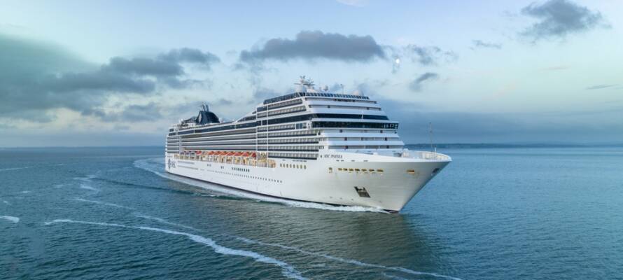 cruise ship