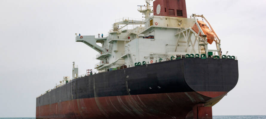 Oil tanker