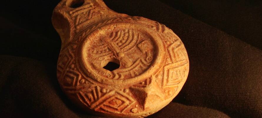 oil lamp