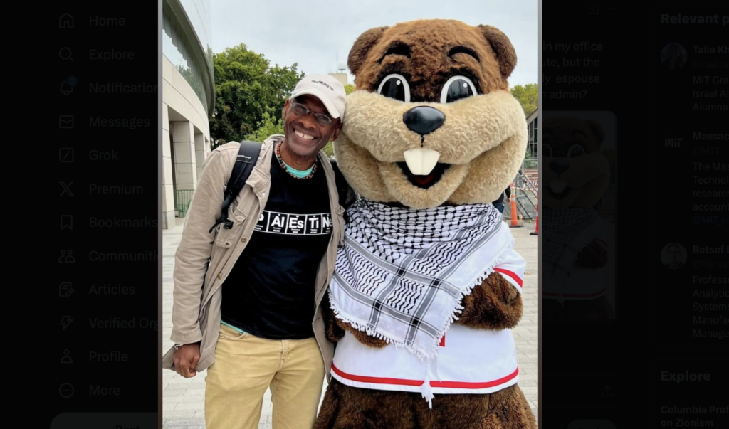 mascot keffiyeh