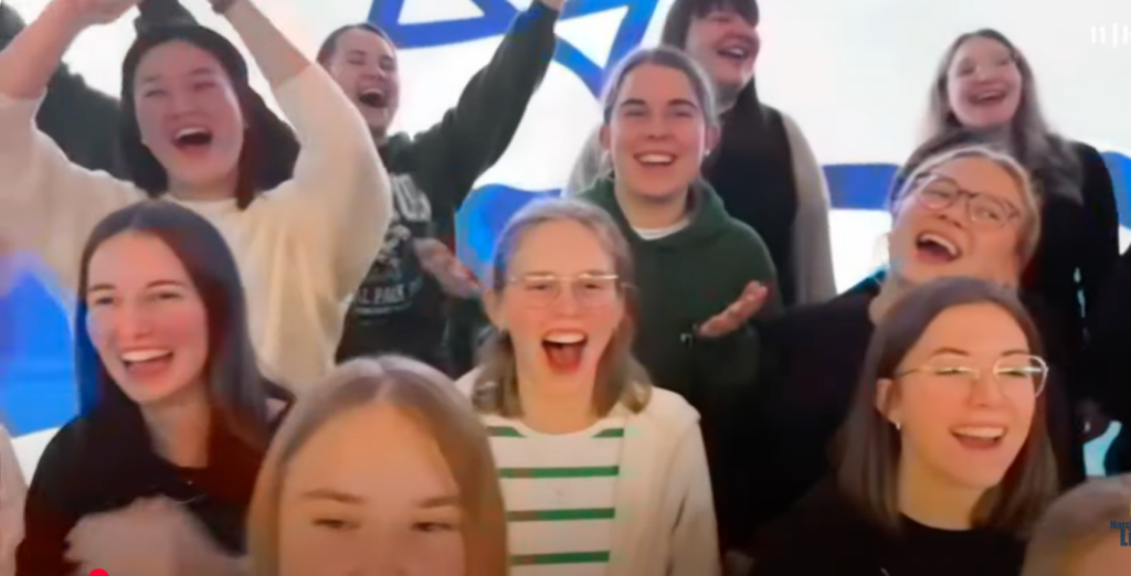residents of Tübingen, Germany perform Israeli songs (Youtube screenshot)