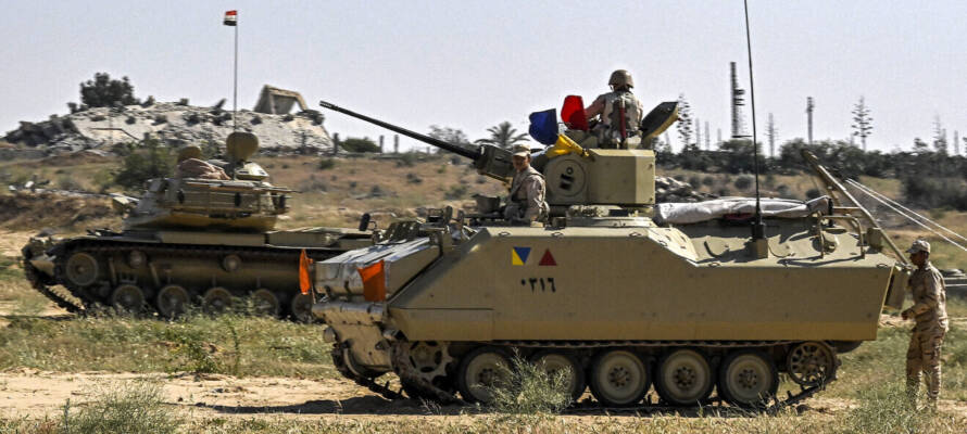 Egyptian forces near Rafah border