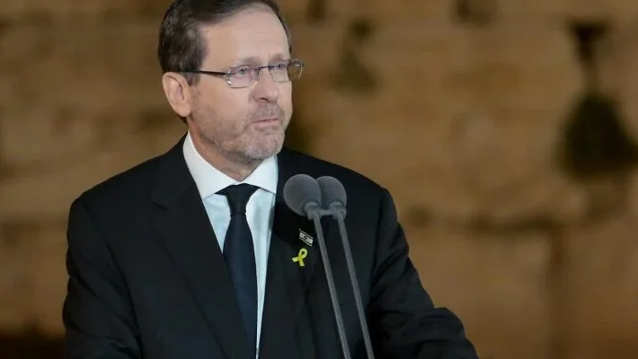 Israeli President Isaac Herzog speaks at the state Memorial Day ceremony