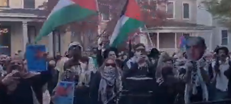 Anti-Israel protesters at Yale
