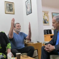 Israeli Prime Minister Benjamin Netanyahu informs the Feldman family of the return of Sgt. First Class Tzvika Feldman’s remains.