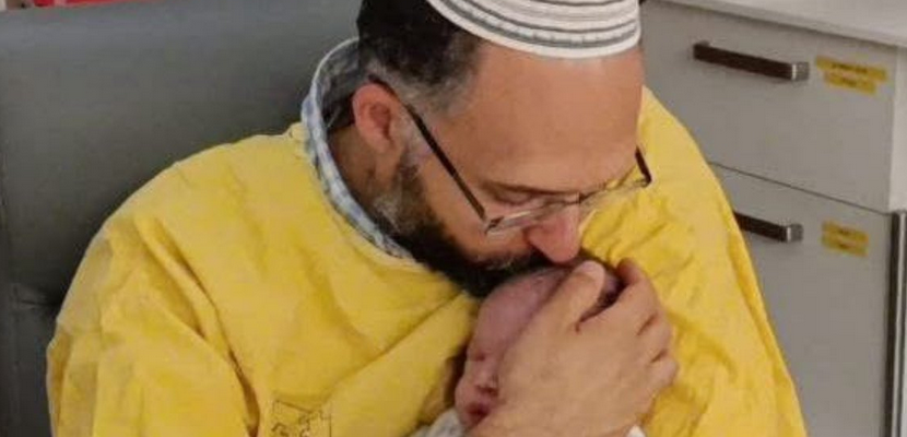 Chananel Gez with son, Ravid Chaim