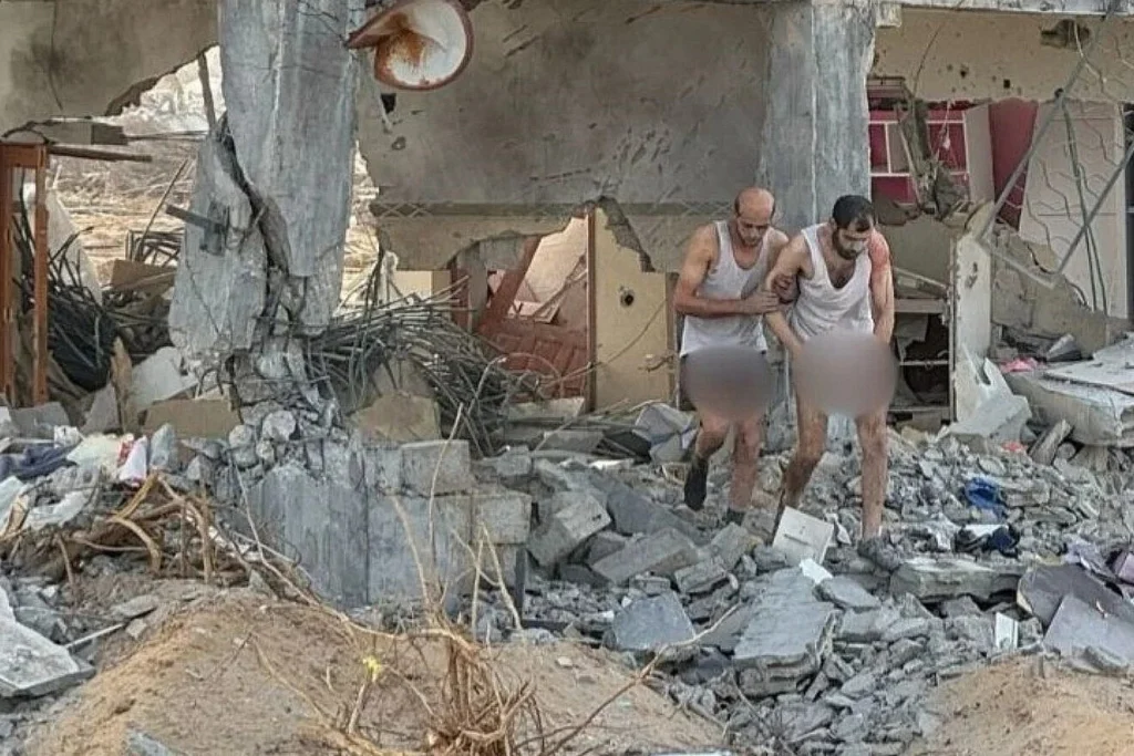 Two Hamas terrorists surrendering to Israeli forces in Rafah