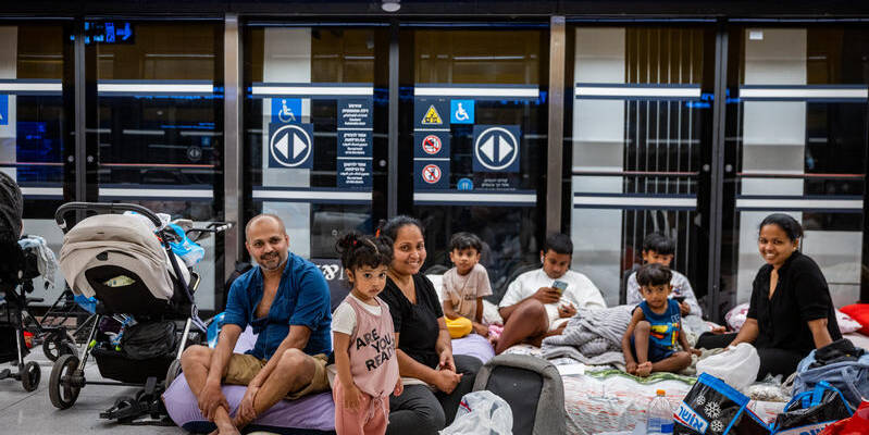 Tel Aviv train station